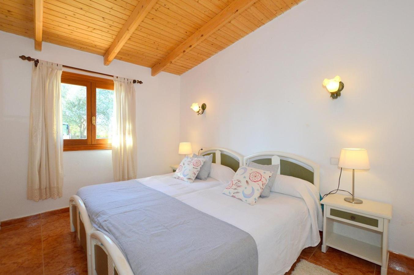 Finca Con Piscina Es Blanquer Pensionat Exteriör bild