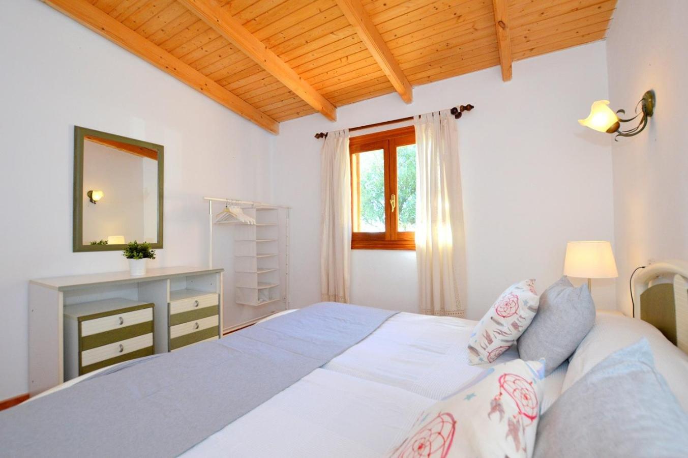 Finca Con Piscina Es Blanquer Pensionat Exteriör bild